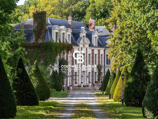 Vente Château 10 pièces 965 m2 Saint Thurien
