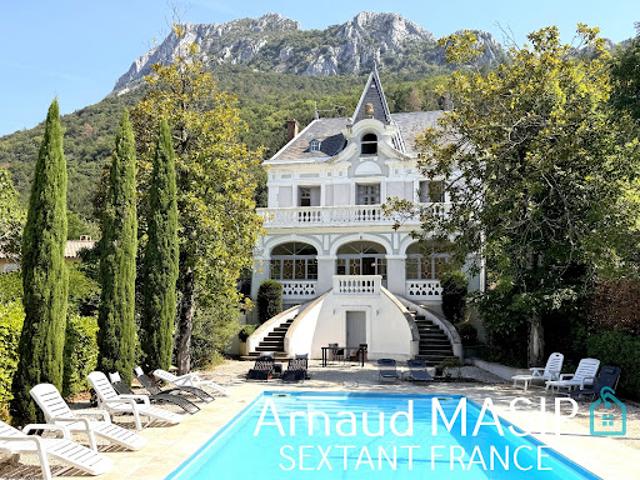 Vente Château 10 pièces 294 m2 Lapradelle