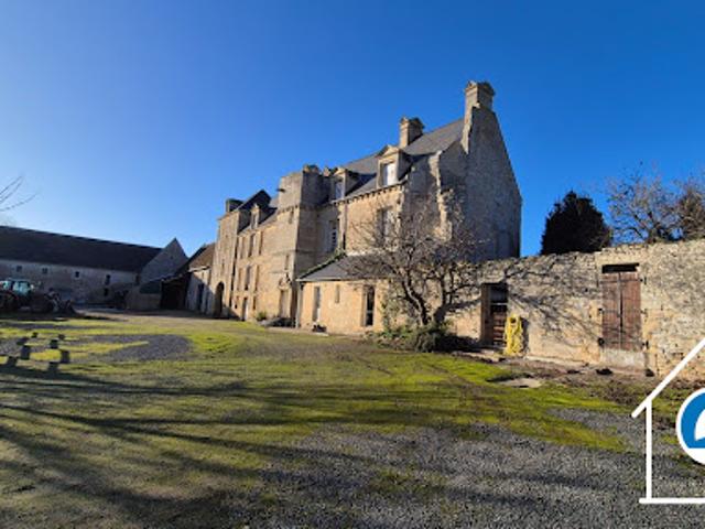 Vente Château 10 pièces 300 m2 Vienne en Bessin