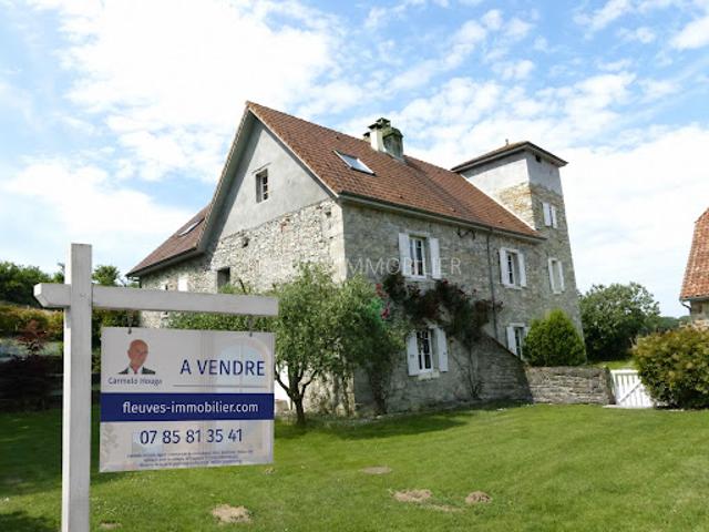Vente Château 11 pièces 570 m2 Barraute Camu