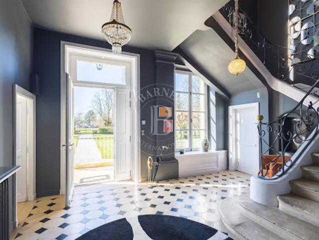 Vente Château 11 pièces 335 m2 Caen