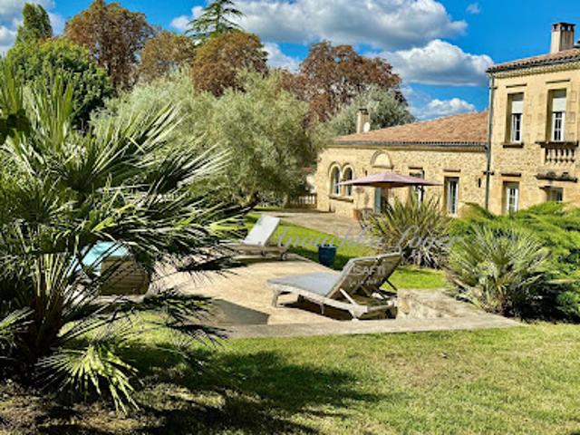 Vente Château 12 pièces 417 m2 Saint Pierre de Mons