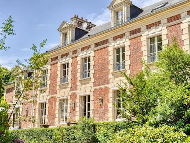 Vente Château 12 pièces 428 m2 Chantilly