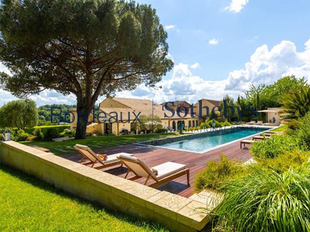 Vente Château 12 pièces 500 m2 Bordeaux