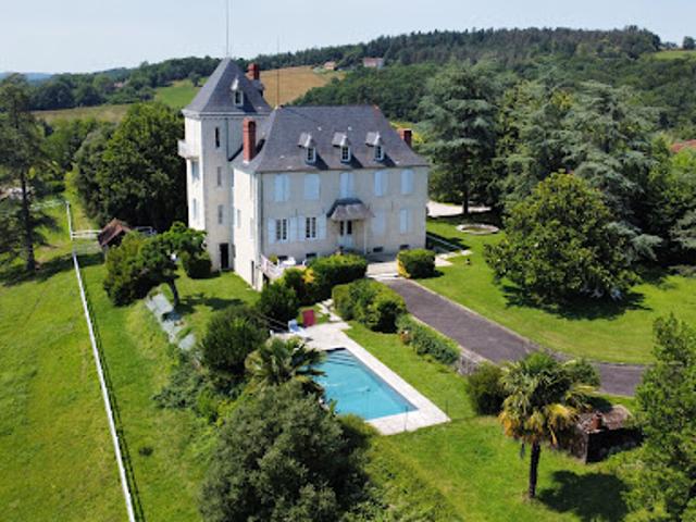 Vente Propriété 12 pièces 336 m2 Serres Sainte Marie