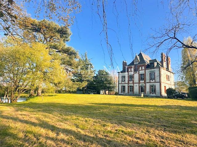 Vente Château 12 pièces 374 m2 Frossay