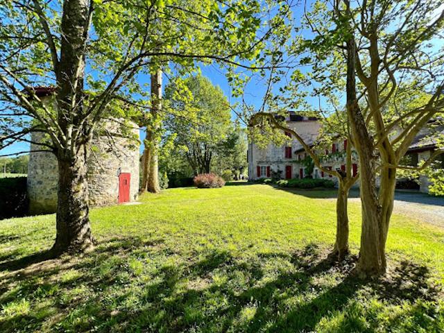 Vente Château 23 pièces 800 m2 Saint Palais