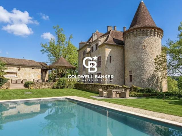 Vente Château 35 pièces 1200 m2 Lissac et Mouret