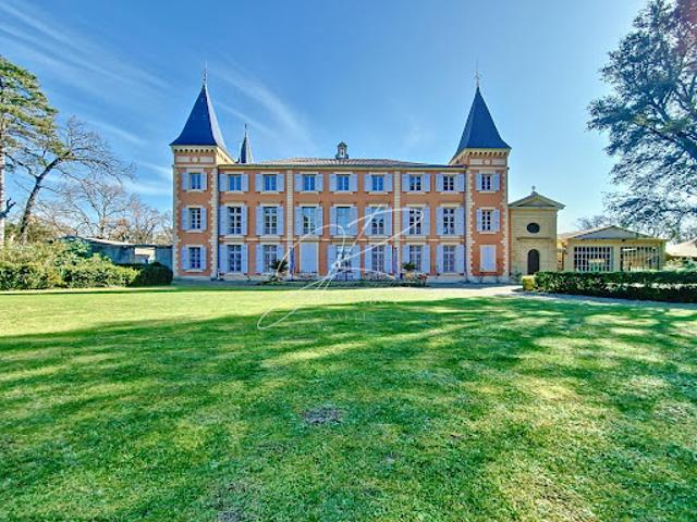 Vente Château 30 pièces 1450 m2 Pezenas