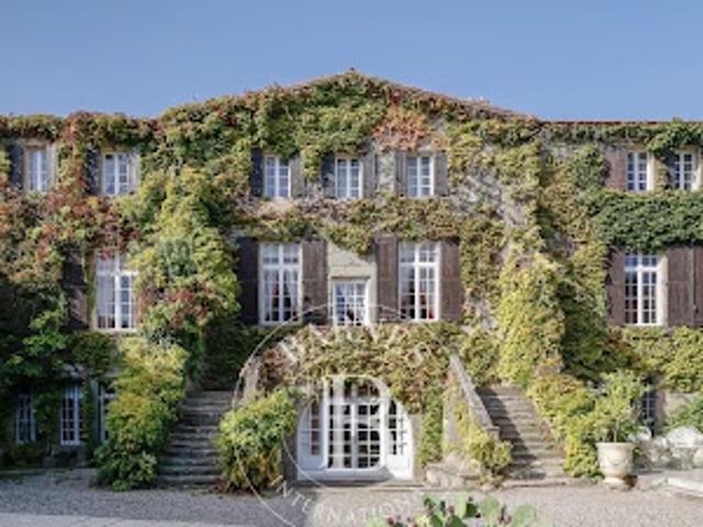Vente Château 40 pièces 3500 m2 Carcassonne