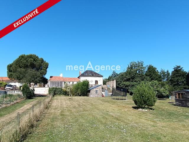 Vente Maison de maître 7 pièces 148 m2 Les Achards
