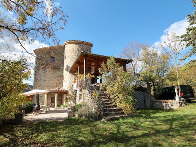 Vente Maison 8 pièces 201 m2 Montbrun les Bains