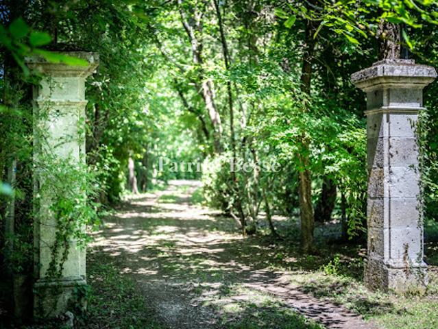 Vente Château 8 pièces 470 m2 Penne d'Agenais