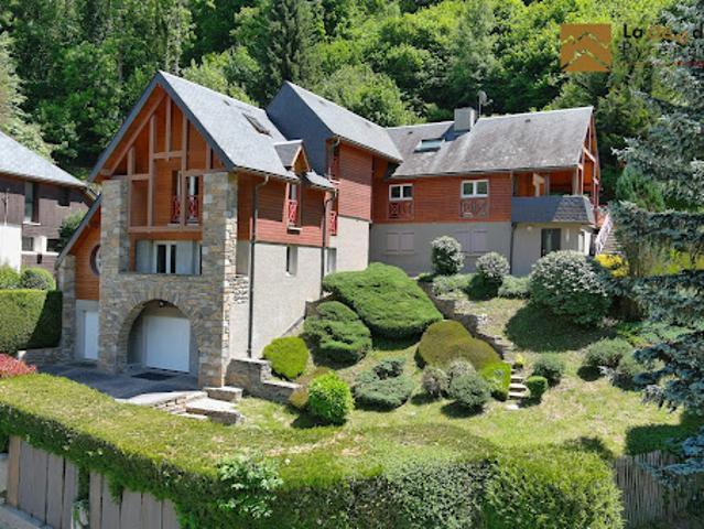 Vente Chalet 10 pièces 274 m2 Saint Lary Soulan