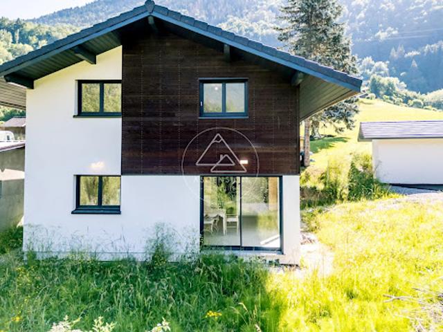 Vente Chalet 4 pièces 106 m2 Saint Jean d'Aulps