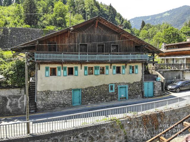 Vente Chalet 8 pièces 210 m2 Saint Jean d'Aulps