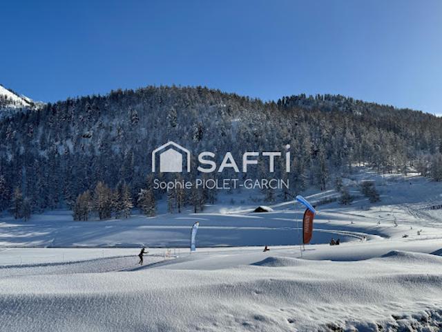 Vente Chalet 6 pièces 150 m2 Montgenèvre