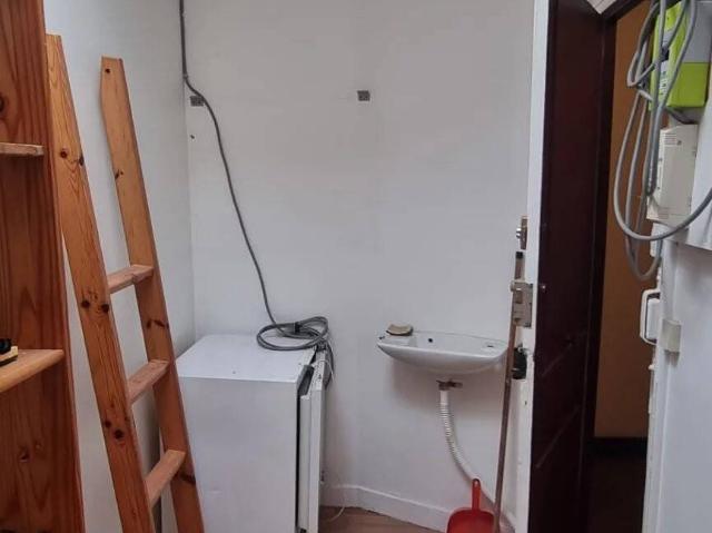 VENTE CHAMBRE DE SERVICE PARIS 10ÈME