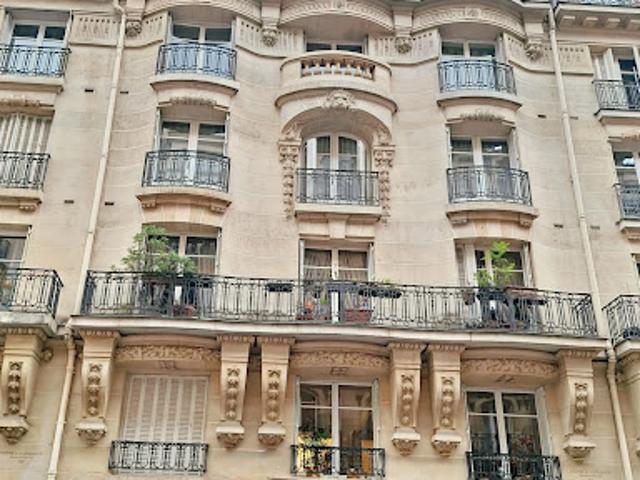 Vente Chambre 1 pièce 13 m2 Paris 17ème