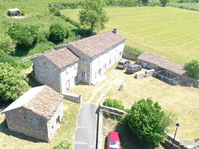 Vente | Corps de ferme | 8p | 5ch | 275 m² | Saint Privat du Fau | Expo Sud Ouest | Terrasse · Jardin