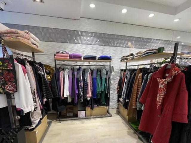 Vente de magasin équipé