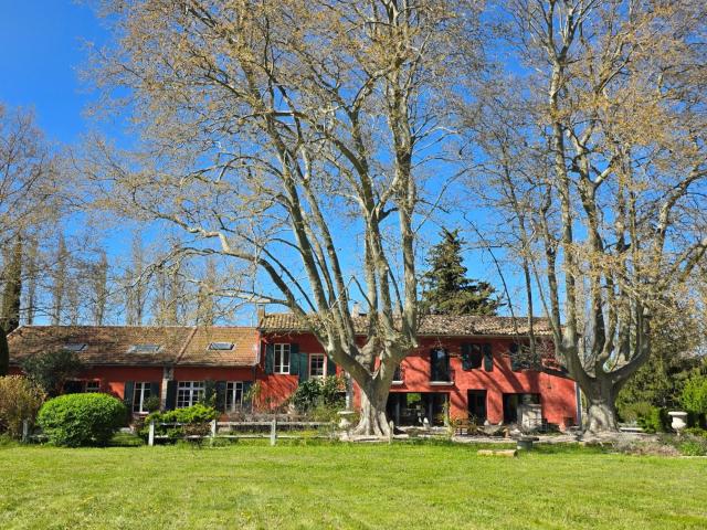 Vente demeure de prestige 18 Pièce s 740m² Eyguières