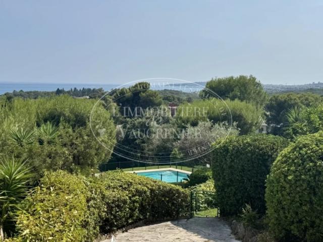VENTE DEUX PIECES VUE MER VILLENEUVE LOUBET 389 000€