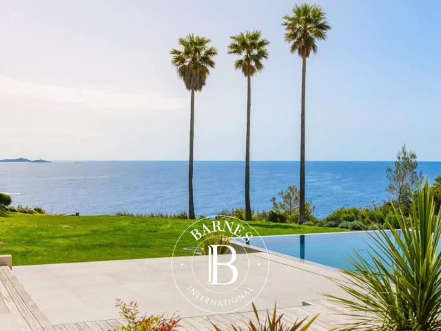 Vente Domaine Privé de Port D'alon Front de Mer Villa. 333m² Saint Cyr sur Mer