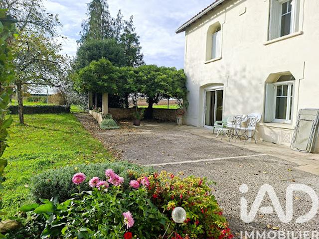Vente Domaine 8 pièces 212 m2 Bunzac