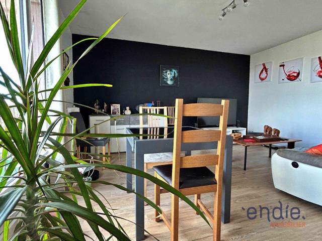 VENTE d'un appartement de 4 pièces à QUIMPER
