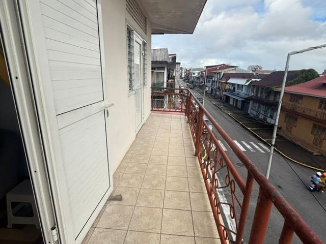VENTE D'UN APPARTEMENT T3 CENTRE VILLE DE CAYENNE 155 000EUR