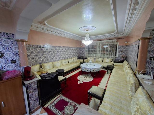 Vente d'un bel appartement à Hay Moulay Abdellah. Surface de 90 m². Terrasse