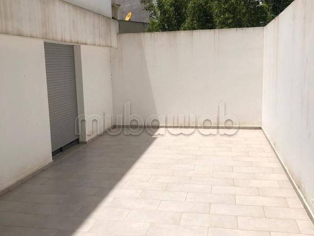 Vente d'un bel appartement à Les princesses. 1 chambre. Antenne parabolique et sécurité