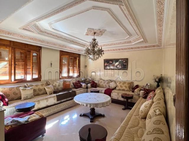 Vente d'un bel appartement à Narjiss. 3 chambres. Four