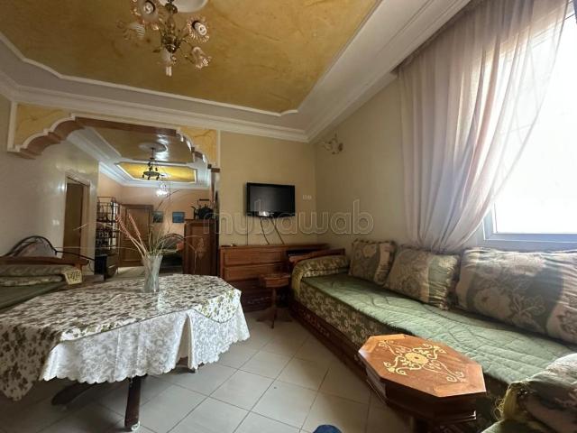 Vente d'un bel appartement à Salam. 1 Pièce. Meublé