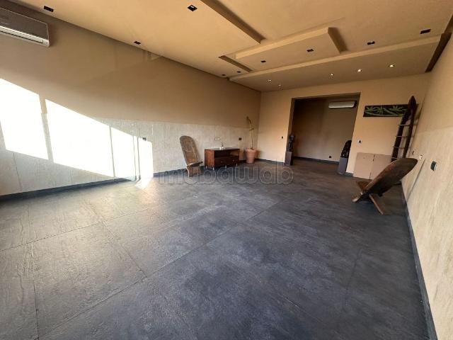 Vente d'un bel appartement à Palmier. 3 pièces confortables