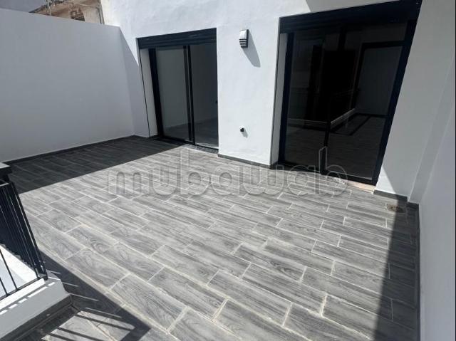 Vente d'un bel appartement à Palmier. Superficie 65 m². Porte blindée, sécurité