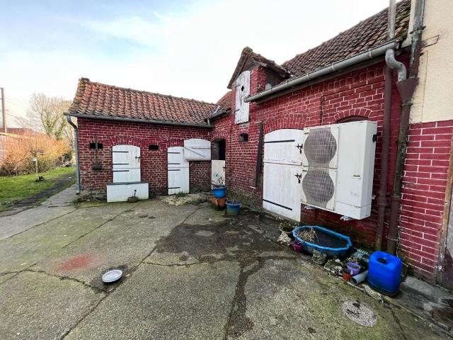 VENTE d'une maison 4 pièces 143 m² à DOMPIERRE SUR AUTHIE