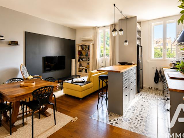 Vente Duplex 3 pièces 58 m2 Nimes
