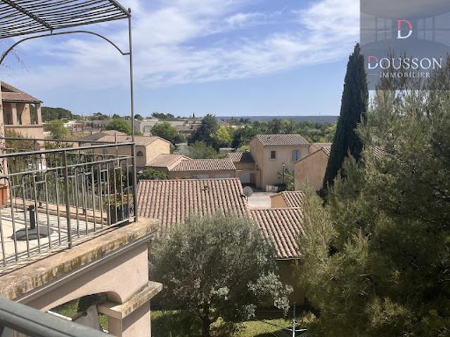 Vente Duplex 3 pièces 77 m2 Uzès