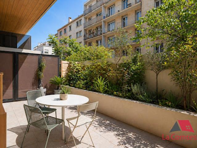 Vente Duplex 3 pièces 84 m2 Marseille 7ème