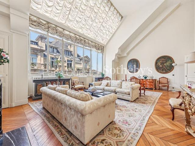 Vente Duplex 7 pièces 266.8 m2 Paris 8ème
