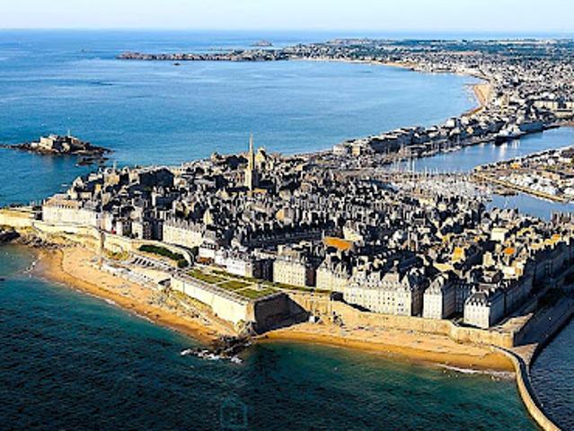 Vente Duplex 4 pièces 117 m2 Saint Malo