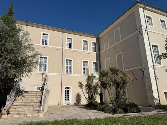 Vente Duplex 4 pièces 135 m2 Tarascon