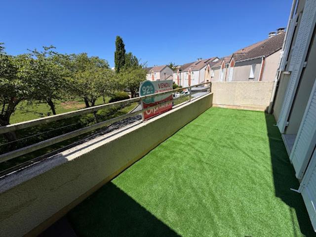 Vente Duplex 4 pièces 65 m2 Elancourt