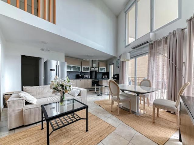 Vente Duplex 4 pièces 97 m2 Vaulx en Velin