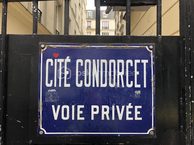Vente Duplex 5 pièces 101.02 m2 Paris 9ème