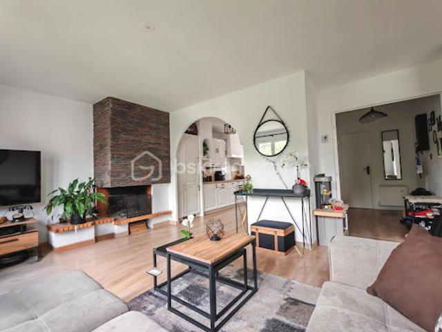 Vente Duplex 5 pièces 84 m2 Emerainville