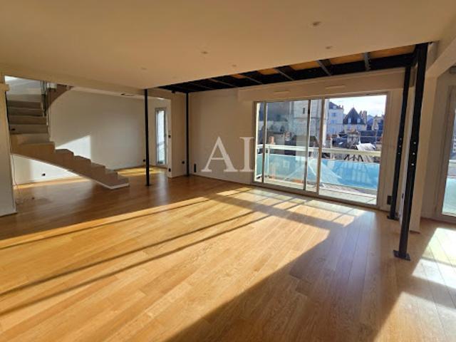 Vente Duplex 6 pièces 127.43 m2 Bourges