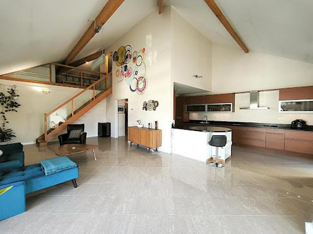 Vente Duplex 6 pièces 155 m2 Ferney Voltaire
